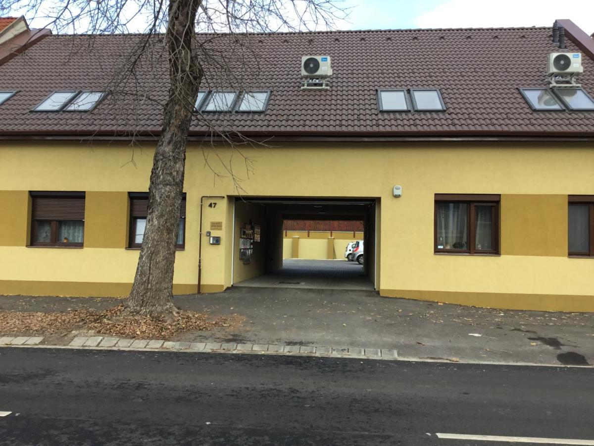 Balance Apartman Eger Eksteriør bilde